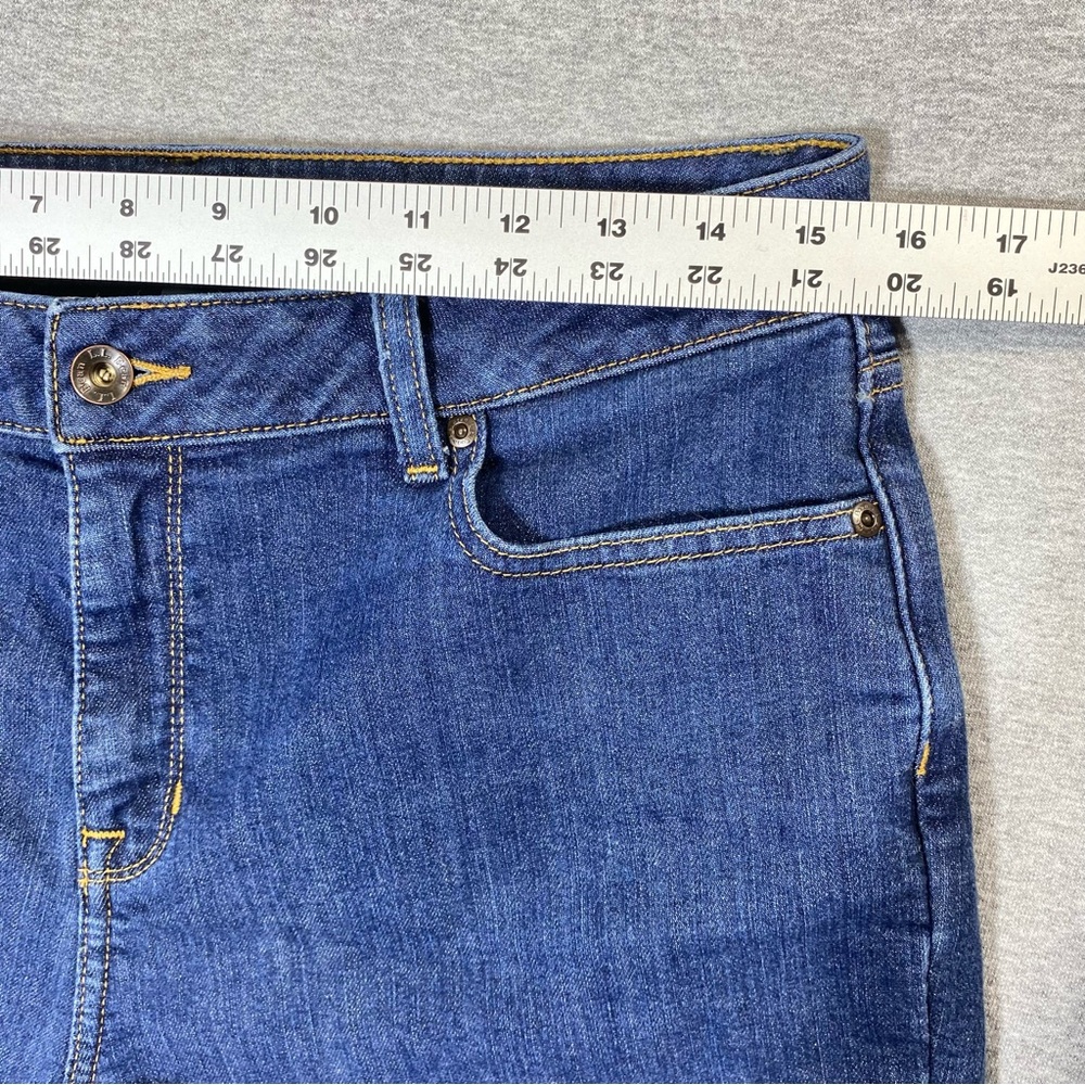L.L. Bean Jeans Women's 12 Blue Classic Fit Straight Leg Hi Rise Preppy Denim - Picture 12 of 14